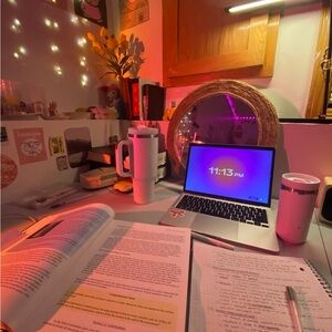 FINALS WEEK !WILL NOT RESPOND QUICKY